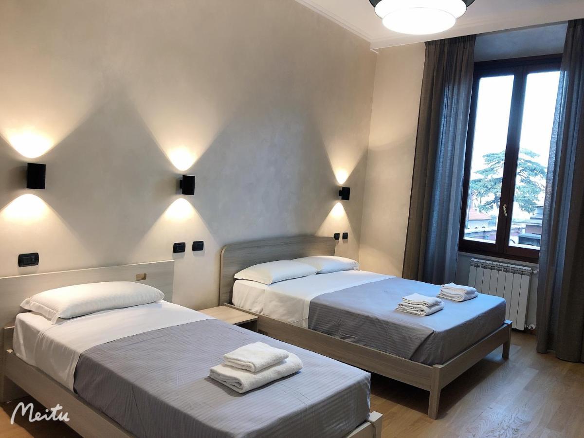 Romafullhouse Guesthouse Екстериор снимка