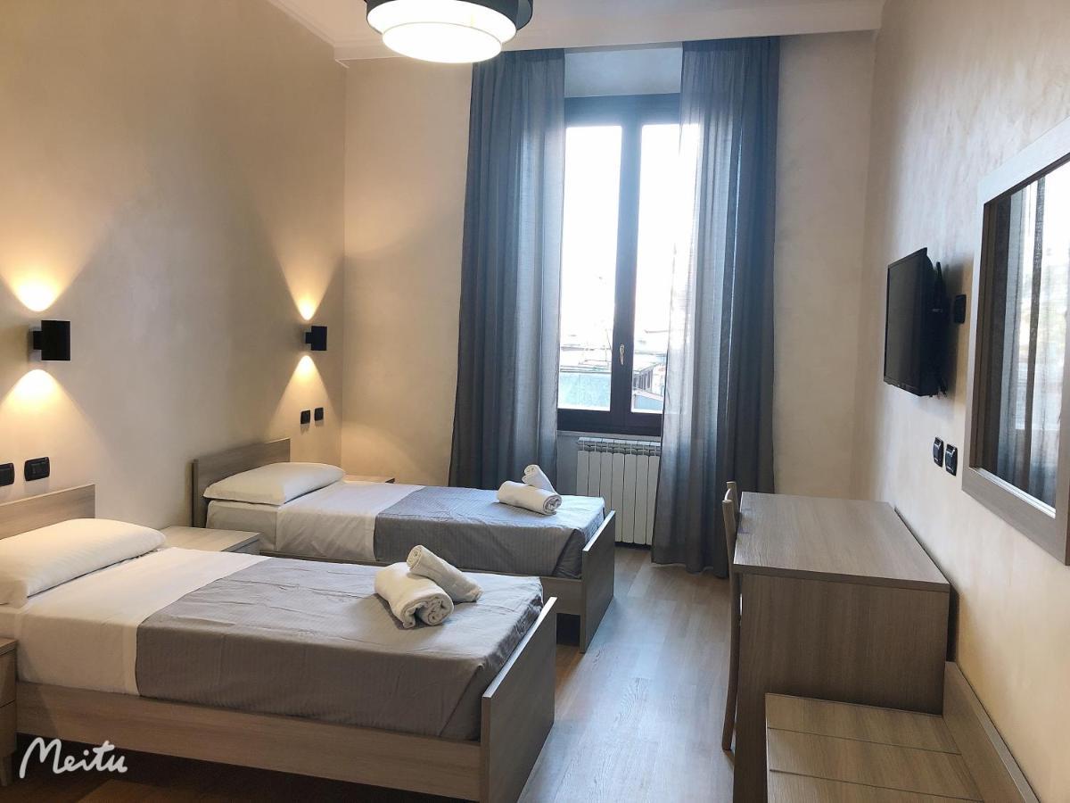 Romafullhouse Guesthouse Екстериор снимка