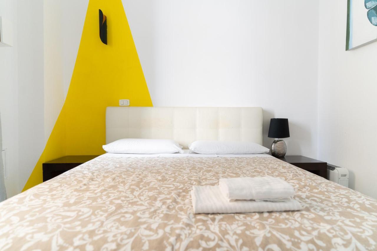 Romafullhouse Guesthouse Екстериор снимка