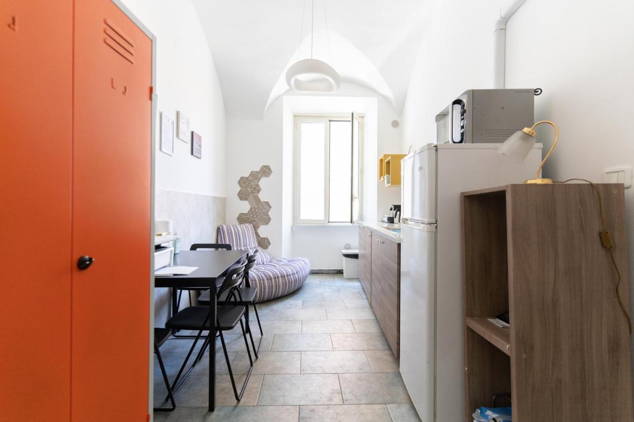 Romafullhouse Guesthouse Екстериор снимка