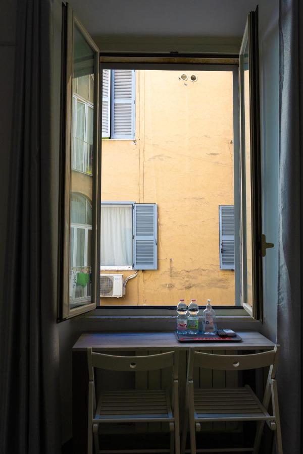 Romafullhouse Guesthouse Екстериор снимка